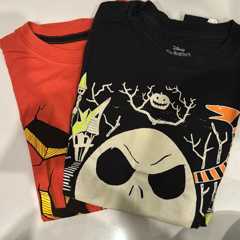 2 Halloween t-shirts